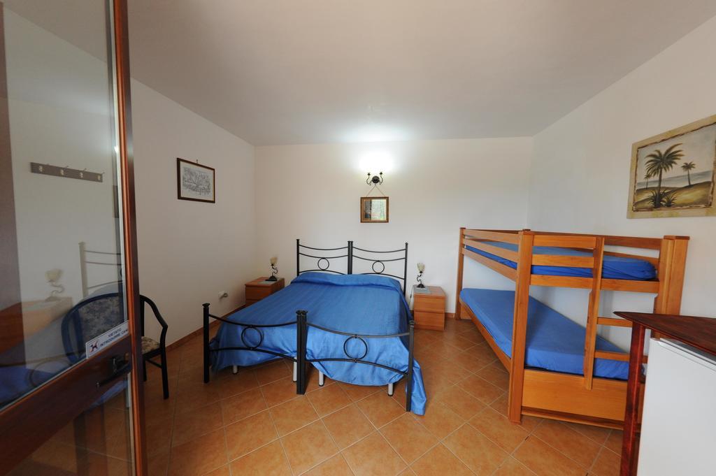 B&B Il Giardino Degli Ulivi Torre Santa Sabina Kültér fotó