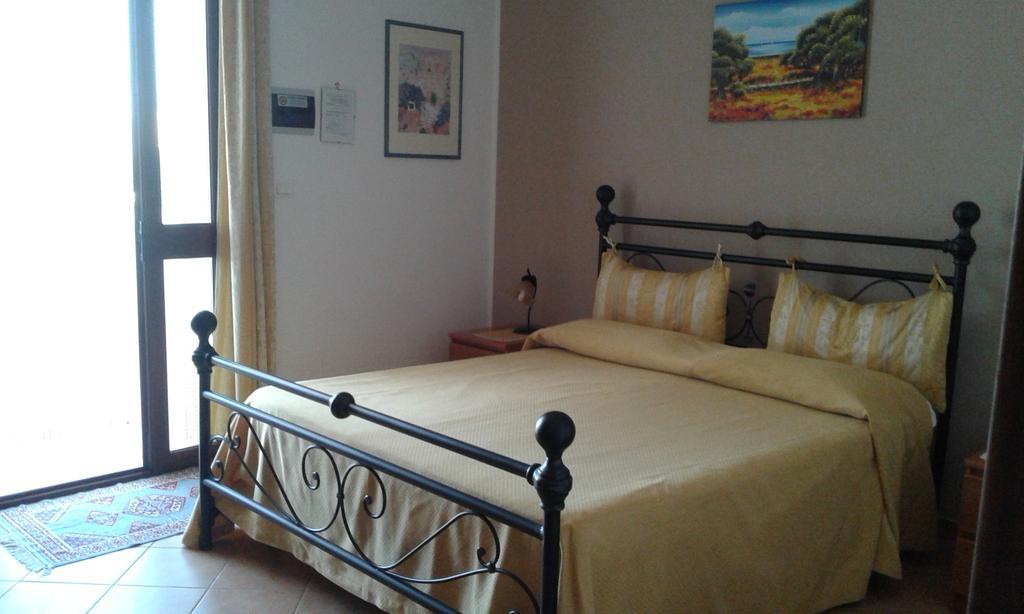 B&B Il Giardino Degli Ulivi Torre Santa Sabina Kültér fotó